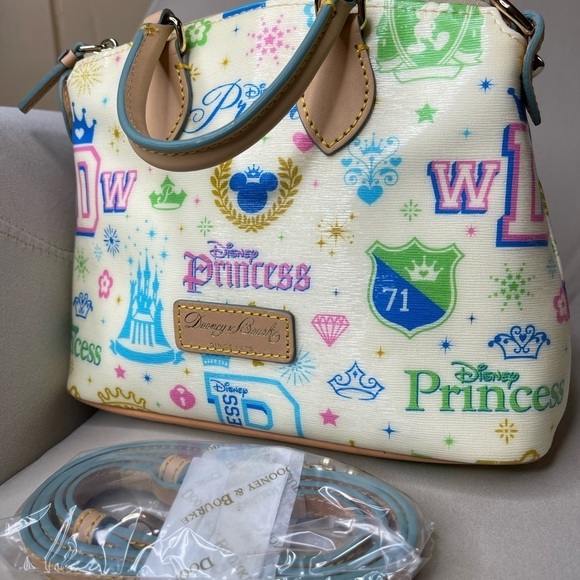 New! Dooney & Bourke 2013 Walt Disney World Princess Half Marathon Mini Handbag - Picture 1 of 7